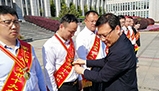 熱烈祝賀蕪湖市第十二屆十大杰出青年暨戰(zhàn)役先鋒頒獎(jiǎng)儀式圓滿(mǎn)結(jié)束，恭喜董事長(zhǎng)胡之強(qiáng)先生有幸榮獲蕪湖市第十二屆十大杰出青年殊榮！